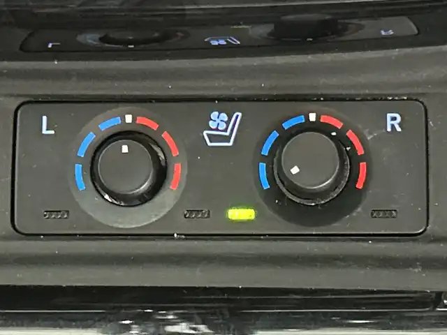 トヨタ アルファードハイブリット SR Cパッケージ 神奈川県 2020(令2)年 6.7万km ホワイトパールクリスタルシャイン 純正メーカーOPナビ　/パノラミックビューモニター　/-Miracast/CD/DVD/Bluetooth/フルセグTV/USB/JBL/両側パワースライドドア/トヨタセーフティセンス　/プリクラッシュセーフティシステム　/レーンディパーチャーアラート　/レーダークルーズコントロール　/前後クリアランスソナー/ワイヤレス充電/レザーシート/シートヒーター＆ベンチレーション　/メモリーシート/前後ドラレコ/電動パーキング/ブレーキホールド/三眼LEDヘッドライト