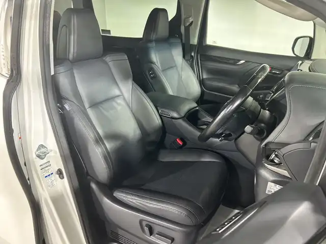 トヨタ アルファードハイブリット SR Cパッケージ 神奈川県 2020(令2)年 6.7万km ホワイトパールクリスタルシャイン 純正メーカーOPナビ　/パノラミックビューモニター　/-Miracast/CD/DVD/Bluetooth/フルセグTV/USB/JBL/両側パワースライドドア/トヨタセーフティセンス　/プリクラッシュセーフティシステム　/レーンディパーチャーアラート　/レーダークルーズコントロール　/前後クリアランスソナー/ワイヤレス充電/レザーシート/シートヒーター＆ベンチレーション　/メモリーシート/前後ドラレコ/電動パーキング/ブレーキホールド/三眼LEDヘッドライト