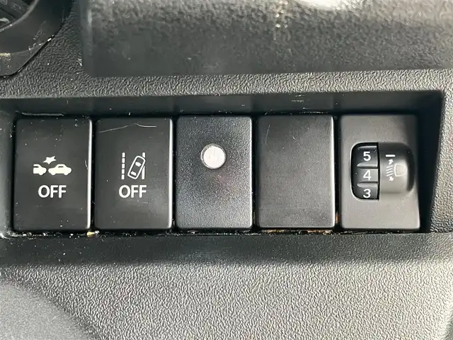 スズキ ジムニー シエラ JL 道南・函館 2018(平30)年 5.5万km スペリアホワイト /純正ナビ//フルセグＴＶ//純正エンジンスターター//ドライブレコーダー//シートヒーター//バックカメラ//衝突被害軽減ブレーキ//車線逸脱警報//コーナーセンサー//ダウンヒルアシストコントロール//オートハイビーム