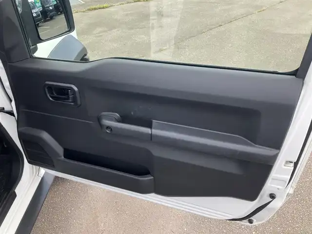 スズキ ジムニー シエラ JL 道南・函館 2018(平30)年 5.5万km スペリアホワイト /純正ナビ//フルセグＴＶ//純正エンジンスターター//ドライブレコーダー//シートヒーター//バックカメラ//衝突被害軽減ブレーキ//車線逸脱警報//コーナーセンサー//ダウンヒルアシストコントロール//オートハイビーム