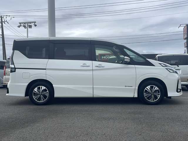 日産 セレナ e－パワー ハイウェイスター V 徳島県 2020(令2)年 4.1万km ブリリアントホワイトパール 社外9型ナビ　AVIC-RQ903/（DISC/SD/フルセグ/BT/ラジオ/USB/iPod/HDMI）/10.2型フリップダウンモニター/全方位カメラ/プロパイロット/ブラインドスポットモニター/オートブレーキホールド/パーキングアシスト/ドライブレコーダー/ETC/純正フロアマット/純正15インチアルミホイール/純正LEDヘッドライト/フォグライト/ドアバイザー/両側電動スライドドア/プッシュスタート