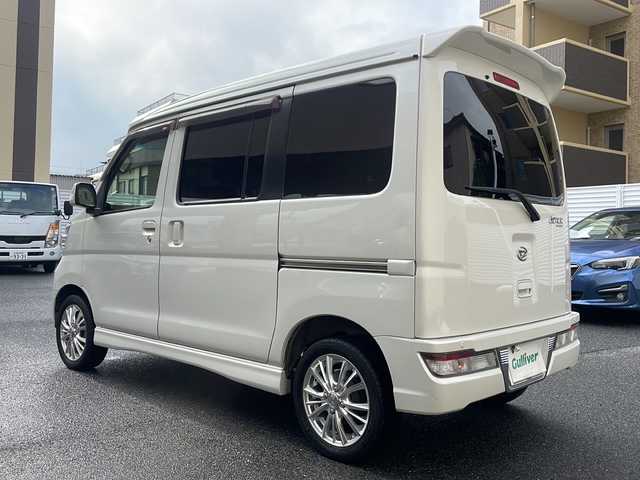ダイハツ アトレー ワゴン カスタムターボRS LTD SAⅢ 広島県 2019(平31)年 12.3万km パールホワイトⅢ /登録時走行距離/　　　　　　　122457キロ/アイドリングストップ/ターボ/ハイルーフ/社外ナビ/バックカメラ/地デジ/左後パワースライドドア/ETC/新車時整備手帳/　　【保証書】/取扱説明書/