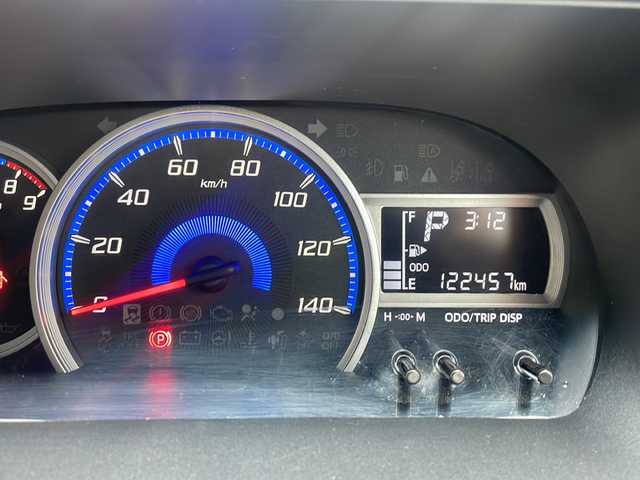 ダイハツ アトレー ワゴン カスタムターボRS LTD SAⅢ 愛知県 2019(平31)年 12.3万km パールホワイトⅢ (株)IDOMが運営する【じしゃロン名古屋鳴海店】の自社ローン専用車両となります。こちらは現金またはオートローンご利用の価格です。自社ローンご希望の方は別途その旨お申し付けください。/登録時走行距離/122457キロ/アイドリングストップ/ターボ/ハイルーフ/社外ナビ/バックカメラ/地デジ/左後パワースライドドア/ETC/新車時整備手帳/　　【保証書】/取扱説明書