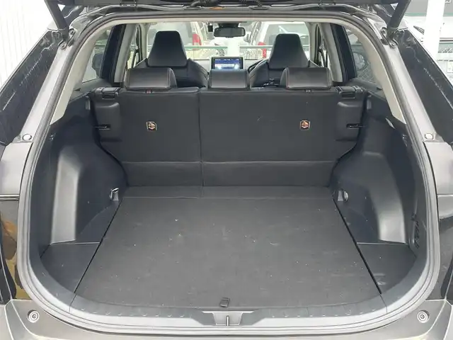 トヨタ ＲＡＶ４ アドベンチャー 埼玉県 2019(令1)年 2.4万km アティチュードブラックマイカ ４ＷＤ/レザーシート/前席シートヒーター/Ｄ席パワーシート/純正９インチメモリナビ＆フルセグＴＶ/　（ＤＶＤ＆ＣＤ＆ＳＤ＆ＢＴ）/バックカメラ/ビルトインＥＴＣ/前方純正ドライブレコーダー/衝突軽減システム/レーンキープアシスト/レーダークルーズコントロール/革巻きステアリング/ステアリングヒーター/ステアリングリモコン/前後コーナーセンサー/ダウンヒルアシスト/盗難防止装置/電動リアゲート/ルーフレール/社外グリル/純正１８inアルミホイール/オートマチックハイビーム/オートライト/ＬＥＤライト/フォグランプ/スマートキー/プッシュスタート/Ｗ＆サイド＋カーテンエアバッグ/横滑り防止装置/ＡＢＳ/フロアマット/新車保証書/取扱説明書/スマートスペアキー有