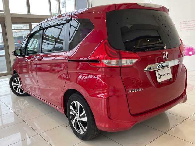 ホンダ フリード G ホンダセンシング 埼玉県 2018(平30)年 5.3万km プレミアムクリスタルレッドM ホンダセンシング/純正メモリーナビ/ CD/DVD/BT/フルセグ/バックカメラ/両側パワースライドドア/レーダークルーズコントロール/レーンキープアシスト/ハーフレザーシート/純正15インチアルミホイール/LEDヘッドライト/ETC/スマートキー/禁煙車