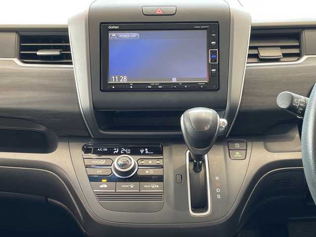 ホンダ フリード G ホンダセンシング 埼玉県 2018(平30)年 5.3万km プレミアムクリスタルレッドM ホンダセンシング/純正メモリーナビ/ CD/DVD/BT/フルセグ/バックカメラ/両側パワースライドドア/レーダークルーズコントロール/レーンキープアシスト/ハーフレザーシート/純正15インチアルミホイール/LEDヘッドライト/ETC/スマートキー/禁煙車