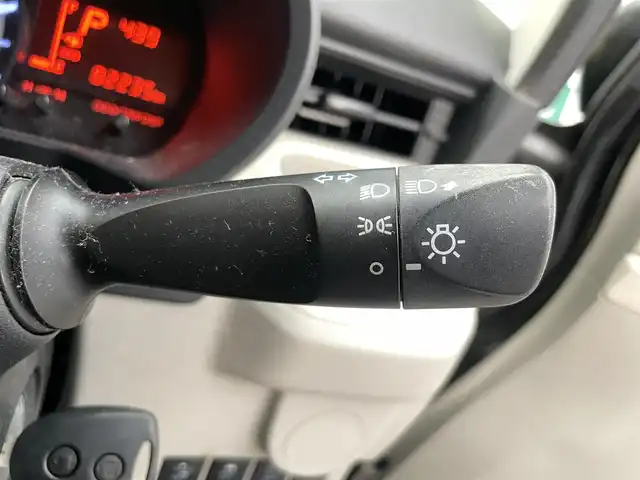 ダイハツ ムーヴ L SAⅡ 鹿児島県 2016(平28)年 8.3万km ブラックマイカメタリック ナビ/(フルセグTV/Bluetooth/DVD/CD)/スマートアシストII/　・衝突警報機能/　・車線逸脱警報機能/　・衝突回避支援ブレーキ機能/　・衝突警報機能（対車両）/　・誤発進抑制制御機能/　・先行車発進お知らせ機能/フロアマット/ベンチシート/電動格納ミラー/ドアバイザー/ヘッドライトレベライザー