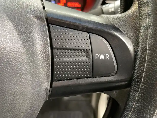 ダイハツ ムーヴ L SAⅡ 鹿児島県 2016(平28)年 8.3万km ブラックマイカメタリック ナビ/(フルセグTV/Bluetooth/DVD/CD)/スマートアシストII/　・衝突警報機能/　・車線逸脱警報機能/　・衝突回避支援ブレーキ機能/　・衝突警報機能（対車両）/　・誤発進抑制制御機能/　・先行車発進お知らせ機能/フロアマット/ベンチシート/電動格納ミラー/ドアバイザー/ヘッドライトレベライザー