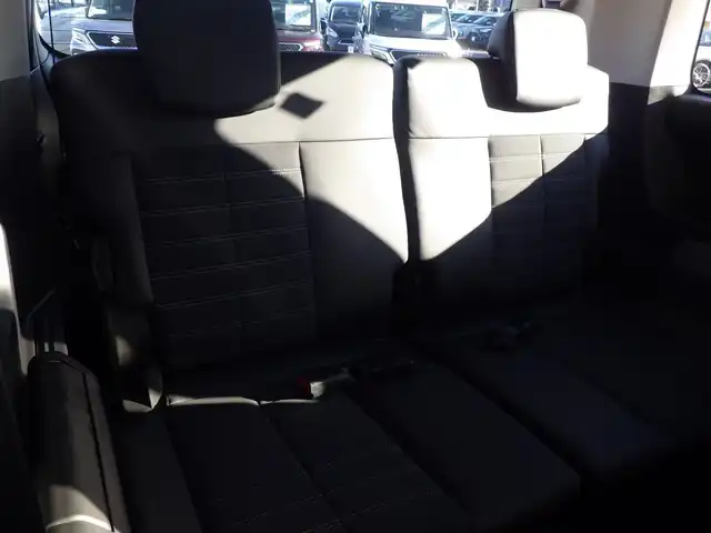 三菱 デリカＤ：５ シャモニー 千葉県 2025(令7)年 0.1千km グラファイトグレーメタリック/ブラックマイカ CHAMONIX (8人)　4WD　e-Assist/オリジナルナビ取付パッケージ＋リアモニター取付パッケージ(25/300)　ステップレス　（8人）/e-Assist/・衝突被害軽減ブレーキシステム（FCM）/・車線逸脱警報システム（LDW）/・レーダークルーズコントロールシステム（ACC）/・誤発進抑制機能（前進＆後退時）（UMS）/・オートマチックハイビーム[AHB]/エレクトリックテールゲート/両側パワースライドドア/ハーフレザーシート/運転席パワーシート/前席シートヒーター/革巻きステアリング/ステアリングヒーター/ステアリングスイッチ/LEDヘッドライト/フォグライト/ウインカーミラー/純正18インチアルミホイル/サイド/カーテンエアバッグ/スマートキー