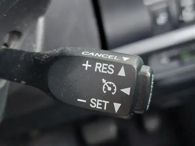 トヨタ エスクァイア Gi プレミアムパッケージ ブラックテーラード 東京都 2020(令2)年 4.2万km ブラック トヨタセーフティセンス　/・衝突被害軽減ブレーキ/・レーンキープアシスト/・クルーズコントロール/・先行車発進告知機能/・標識認識機能/純正ナビ　/・ＦＭ／ＡＭ／ＣＤ／ＤＶＤ/・フルセグＴＶ／Ｂｌｕｅｔｏｏｔｈ　/両側パワースライドドア　/純正フリップダウンモニター　/ＥＴＣ２．０ /ハーフレザーシート/三列シート /ウォークスルーシート/プッシュスタート/スマートキー/純正15インチアルミホイール/純正フロアマット/オートライト/オートエアコン