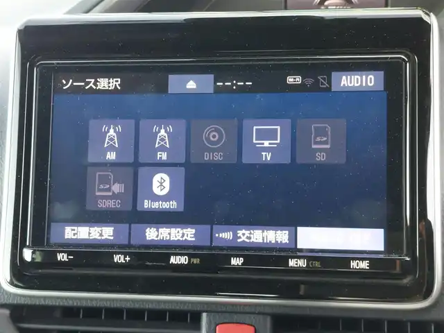 トヨタ エスクァイア Gi プレミアムパッケージ ブラックテーラード 東京都 2020(令2)年 4.2万km ブラック トヨタセーフティセンス　/・衝突被害軽減ブレーキ/・レーンキープアシスト/・クルーズコントロール/・先行車発進告知機能/・標識認識機能/純正ナビ　/・ＦＭ／ＡＭ／ＣＤ／ＤＶＤ/・フルセグＴＶ／Ｂｌｕｅｔｏｏｔｈ　/両側パワースライドドア　/純正フリップダウンモニター　/ＥＴＣ２．０ /ハーフレザーシート/三列シート /ウォークスルーシート/プッシュスタート/スマートキー/純正15インチアルミホイール/純正フロアマット/オートライト/オートエアコン