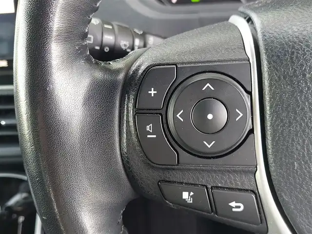 トヨタ エスクァイア Gi プレミアムパッケージ ブラックテーラード 東京都 2020(令2)年 4.2万km ブラック トヨタセーフティセンス　/・衝突被害軽減ブレーキ/・レーンキープアシスト/・クルーズコントロール/・先行車発進告知機能/・標識認識機能/純正ナビ　/・ＦＭ／ＡＭ／ＣＤ／ＤＶＤ/・フルセグＴＶ／Ｂｌｕｅｔｏｏｔｈ　/両側パワースライドドア　/純正フリップダウンモニター　/ＥＴＣ２．０ /ハーフレザーシート/三列シート /ウォークスルーシート/プッシュスタート/スマートキー/純正15インチアルミホイール/純正フロアマット/オートライト/オートエアコン