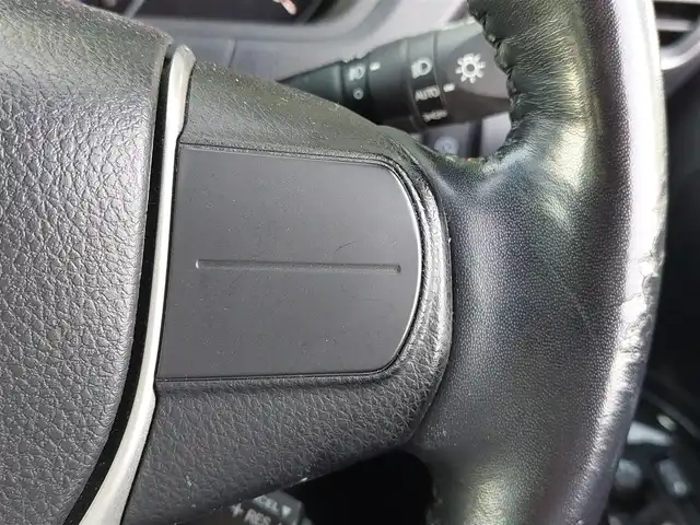 トヨタ エスクァイア Gi プレミアムパッケージ ブラックテーラード 東京都 2020(令2)年 4.2万km ブラック トヨタセーフティセンス　/・衝突被害軽減ブレーキ/・レーンキープアシスト/・クルーズコントロール/・先行車発進告知機能/・標識認識機能/純正ナビ　/・ＦＭ／ＡＭ／ＣＤ／ＤＶＤ/・フルセグＴＶ／Ｂｌｕｅｔｏｏｔｈ　/両側パワースライドドア　/純正フリップダウンモニター　/ＥＴＣ２．０ /ハーフレザーシート/三列シート /ウォークスルーシート/プッシュスタート/スマートキー/純正15インチアルミホイール/純正フロアマット/オートライト/オートエアコン