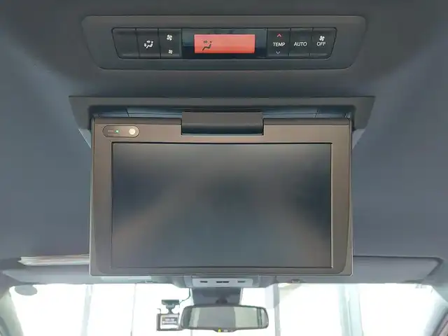 トヨタ エスクァイア Gi プレミアムパッケージ ブラックテーラード 東京都 2020(令2)年 4.2万km ブラック トヨタセーフティセンス　/・衝突被害軽減ブレーキ/・レーンキープアシスト/・クルーズコントロール/・先行車発進告知機能/・標識認識機能/純正ナビ　/・ＦＭ／ＡＭ／ＣＤ／ＤＶＤ/・フルセグＴＶ／Ｂｌｕｅｔｏｏｔｈ　/両側パワースライドドア　/純正フリップダウンモニター　/ＥＴＣ２．０ /ハーフレザーシート/三列シート /ウォークスルーシート/プッシュスタート/スマートキー/純正15インチアルミホイール/純正フロアマット/オートライト/オートエアコン