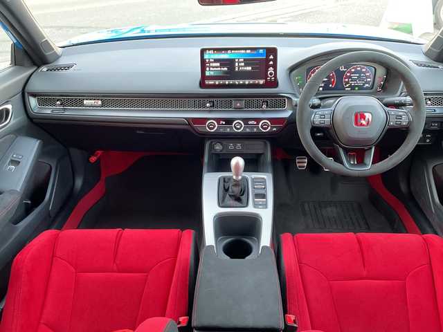 ホンダ シビック タイプR 神奈川県 2024(令6)年 0.1万km レーシングブルーパール ワンオーナー/純正ナビ/【BT/AppleCarPlay/Android Auto/フルセグTV】/バックカメラ/ホンダセンシング/・衝突軽減ブレーキ/・アダプティブクルーズコントロール/・車線維持支援システム/・路外逸脱抑制機能/・誤発進抑制機能/・先行車発進お知らせ機能/・標識認識機能/・歩行者事故低減ステアリング/・近距離衝突軽減ブレーキ/レッドブレーキキャリパー/電動パーキングブレーキ/ブレーキホールド/前後コーナーセンサー/純正19インチアルミ/社外フロアマット/ETC2.0/オートライト/新車時保証書/取扱説明書/スペアキー×１