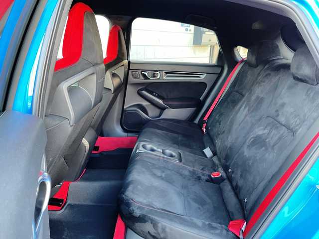 ホンダ シビック タイプR 神奈川県 2024(令6)年 0.1万km レーシングブルーパール ワンオーナー/純正ナビ/【BT/AppleCarPlay/Android Auto/フルセグTV】/バックカメラ/ホンダセンシング/・衝突軽減ブレーキ/・アダプティブクルーズコントロール/・車線維持支援システム/・路外逸脱抑制機能/・誤発進抑制機能/・先行車発進お知らせ機能/・標識認識機能/・歩行者事故低減ステアリング/・近距離衝突軽減ブレーキ/レッドブレーキキャリパー/電動パーキングブレーキ/ブレーキホールド/前後コーナーセンサー/純正19インチアルミ/社外フロアマット/ETC2.0/オートライト/新車時保証書/取扱説明書/スペアキー×１