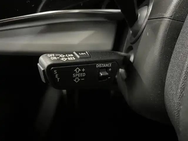 アウディ Ｑ８ 55TFSIクワトロ デビューPKG Sライン 山形県 2020(令2)年 3.9万km ディープブラックパールエフェクト Sラインパッケージ/純正ナビ/・フルセグTV/Bluetooth/USB/・AppleCarPlay/AndroidAuto/Bang＆Olfsenサウンドシステム/マトリクスLEDヘッドライト/レインセンサー/ダウンヒルアシストコントロール/純正前後ドライブレコーダー/ETC2.0/パワーシートD/N/シートヒーターD/N/パーキングエイド/エアサスペンション/アダプティブクルーズコントロール/純正22インチAW