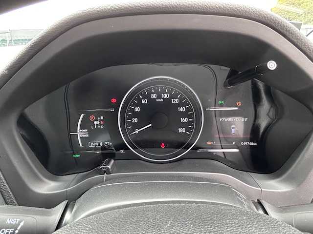 ホンダ ヴェゼル ハイブリッド Z ホンダセンシング 大阪府 2017(平29)年 5万km ホワイトオーキッドパール 純正ナビ(BT/CD/DVD/SD/HDMI/フルセグ)/バックカメラ/衝突被害軽減システム/レーンキープアシスト/横滑り防止装置/盗難防止装置/ABS/アイドリングストップ/レーダークルーズコントロール/オートライト/シートヒーター/ルーフレール/純正フロアマット/純正アルミホイール/ドライブレコーダー/パドルシフト/ETC/LEDヘッドライト/スマートキー×2