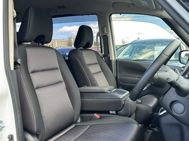 日産 セレナ ハイウェイスター Vセレクション 青森県 2018(平30)年 8.6万km ブリリアントホワイトパール 4WD/セーフティパックB/純正9インチナビ・フルセグTV/CD/DVD/BT/USB/AUX/アラウンドビューモニター/プロパイロット/インテリジェントパーキングアシスト/両側パワースライドドア/エマージェンシーブレーキ/クルーズコントロール/レーンキープアシスト/前後コーナーセンサー/スマートルームミラー/ナビ連動純正ドライブレコーダー/電動パーキングブレーキ/オートブレーキホールド/ビルトインETC2.0/LEDヘッドライト/フォグライト/純正15インチアルミホイール
