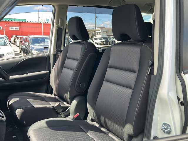 日産 セレナ ハイウェイスター Vセレクション 青森県 2018(平30)年 8.6万km ブリリアントホワイトパール 4WD/セーフティパックB/純正9インチナビ・フルセグTV/CD/DVD/BT/USB/AUX/アラウンドビューモニター/プロパイロット/インテリジェントパーキングアシスト/両側パワースライドドア/エマージェンシーブレーキ/クルーズコントロール/レーンキープアシスト/前後コーナーセンサー/スマートルームミラー/ナビ連動純正ドライブレコーダー/電動パーキングブレーキ/オートブレーキホールド/ビルトインETC2.0/LEDヘッドライト/フォグライト/純正15インチアルミホイール