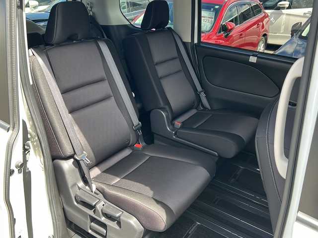 日産 セレナ ハイウェイスター Vセレクション 青森県 2018(平30)年 8.6万km ブリリアントホワイトパール 4WD/セーフティパックB/純正9インチナビ・フルセグTV/CD/DVD/BT/USB/AUX/アラウンドビューモニター/プロパイロット/インテリジェントパーキングアシスト/両側パワースライドドア/エマージェンシーブレーキ/クルーズコントロール/レーンキープアシスト/前後コーナーセンサー/スマートルームミラー/ナビ連動純正ドライブレコーダー/電動パーキングブレーキ/オートブレーキホールド/ビルトインETC2.0/LEDヘッドライト/フォグライト/純正15インチアルミホイール