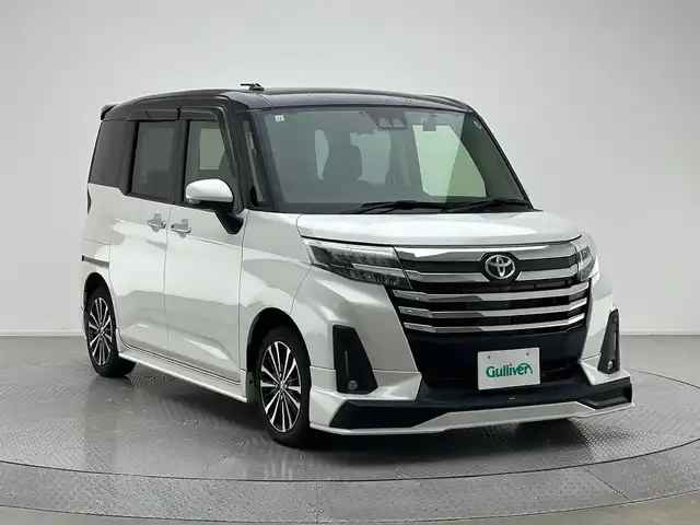 トヨタ ルーミー カスタムG－T 兵庫県 2021(令3)年 3.5万km ブラックマイカメタリック/パールホワイト2トーン 純正SDナビ/(NSZT-W68T)/フルセグ CD DVD BT MSV/GRスポーツエアロ/両側パワースライドドア/プリクラッシュセーフティー/LKA/バックカメラ/コーナーセンサー/ビルトインETC/ドライブレコーダー/アイドリングストップ/LEDヘッドライト/LEDフォグライト/オートライト/オートハイビーム/純正フロアマット/社外ドアバイザー/純正15インチアルミホイール/スペアタイヤ(純正オプション)/スペアキー/取扱い説明書/新車時保証書