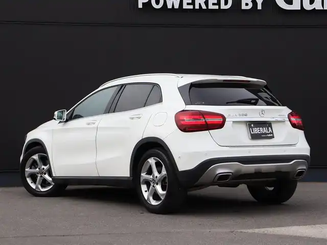 メルセデス・ベンツ ＧＬＡ２２０ 長野県 2018(平30)年 3.2万km 白 レーダーS-パッケージ /黒革シート /純正ナビTV/バックカメラ/CarPlay /ディストロニック 衝突軽減ブレーキ /LKA /BSM /シートヒーター /パワーバックドア /純正18AW /キーレスゴー /LEDライト
