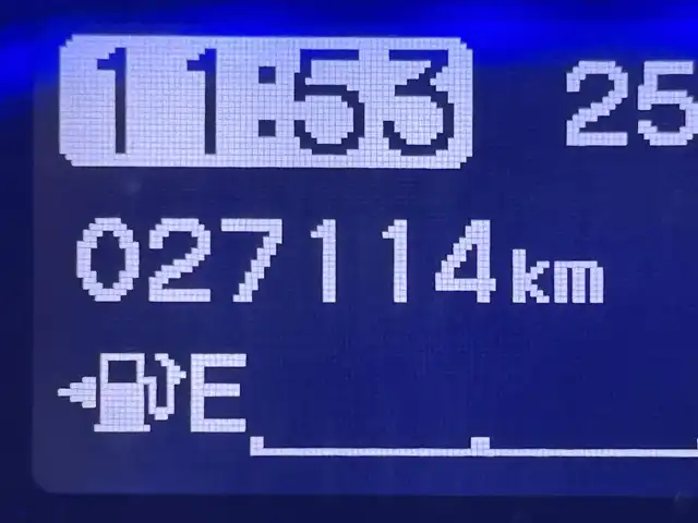 ホンダ フリード ハイブリット ジャストセレクション+ 大阪府 2014(平26)年 2.8万km スーパープラチナメタリック 純正ナビ(フルセグ/DVD再生/Bluetooth) バックカメラ ETC クルコン 両側パワースライドドア オートライト ハーフレザー HIDヘッドライト スマートキー