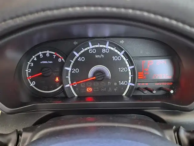 ダイハツ ムーヴ X SAⅢ 大阪府 2017(平29)年 2.3万km ブラックマイカメタリック /禁煙車//衝突被害軽減ブレーキ//ワンオーナー//社外オーディオ/CX315//AM/FM/CD//シートヒーター//オートハイビーム//スマートキー//プッシュスタート//保証書//取扱説明書