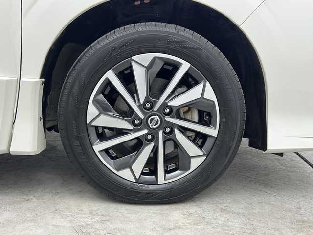 日産 セレナ ハイウェイスター V 三重県 2021(令3)年 3.8万km ブリリアントホワイトパール 禁煙車/純正ナビ（フルセグ・CD・DVD・Bluetooth・SD・AUX）/アラウンドビューモニター/プロパイロット/インテリジェントルームミラー/エマージェンシーブレーキ/両側パワースライドドア/ハンズフリースライドドア/LEDヘッドライト（オートライト）/LEDフォグランプ/電子パーキングブレーキ/オートホールド/前方ドライブレコーダー/ブラインドスポットモニター/前後クリアランスソナー