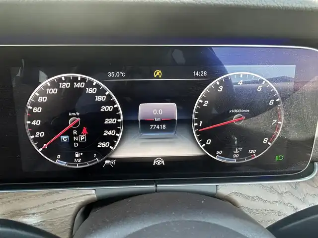 メルセデス・ベンツ Ｅ４５０ 4マチック ステーションワゴン エクスクルーシブ 茨城県 2019(令1)年 7.8万km ダイヤモンドホワイト 4WD/レーダーセーフティパッケージ/ACC/純正ナビ/バックカメラ/360°カメラ/パワーシート/白レザーシート/シートヒーター/LEDヘッドライト/アンビエントライト/ETC/ドライブレコーダー