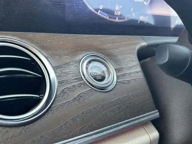 メルセデス・ベンツ Ｅ４５０ 4マチック ステーションワゴン エクスクルーシブ 茨城県 2019(令1)年 7.8万km ダイヤモンドホワイト 4WD/レーダーセーフティパッケージ/ACC/純正ナビ/バックカメラ/360°カメラ/パワーシート/白レザーシート/シートヒーター/LEDヘッドライト/アンビエントライト/ETC/ドライブレコーダー