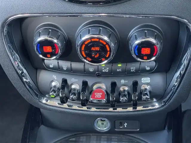 ＭＩＮＩ ＢＭＷ ミニ クラブマン クーパーD 鹿児島県 2020(令2)年 3.1万km 青 禁煙車/ワンオーナー/純正ナビ/スポーツレザーステアリング/アクティブクルーズコントロール/ペッパーパッケージ/ETC/電格ミラー/純正17インチアルミホイール/シートヒーター/バックカメラ/LEDヘッドライト/社外ドライブレコーダー
