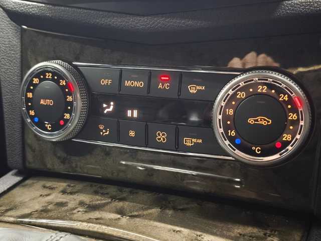 メルセデス・ベンツ Ｃ６３ ステーションワゴン 群馬県 2008(平20)年 6.6万km オブシディアンブラック 社外ナビ/バックモニター/レザーシート/シートヒーター/パワーシート/HIDヘッドランプ/オートライト/純正18インチAW/電動リアゲート/ETC/ドライブレコーダー/コーナーセンサー