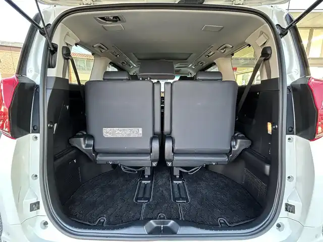 トヨタ アルファードハイブリット SR Cパッケージ 福岡県 2022(令4)年 5.6万km ホワイトパールクリスタルシャイン ワンオーナー/サンルーフ/JBLプレミアムサウンド/純正12.1インチフリップダウンモニター/デジタルインナーミラー/純正10.5インチメモリナビ/　（AM/FM/CD/DVD/Miracast/Bluetooth/フルセグTV）/パノラミックビューモニター/バック/フロント/サイドカメラ/トヨタセーフティセンス/・プリクラッシュセーフティ/・レーントレーシングアシスト/・オートマチックハイビーム/・ロードサインアシスト/・レーダークルーズコントロール/・先行車発進告知機能/・リアクロストラフィックアラート/パーキングアシスト/ブラインドスポットモニター/オートライト/コーナーセンサー/クリアランスソナー/純正17インチAW/両側パワースライドドア/パワーバックドア/COMTEC前後ドライブレコーダー【ZDR026】/ビルトインETC2.0/ステアリングヒーター/黒色レザーシート/シートメモリ（D席）/パワーシート（1.2列目）/シートヒーター（D/N）/エアシート（D/N）/キャップテンシート/オットマン/純正フロアマット/ドアバイザー/スペアキー×1/ISOFIX/保証書/取扱説明書/ナビ取扱説明書