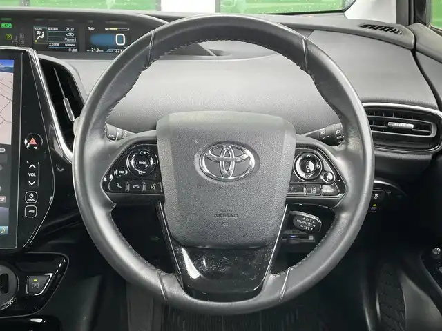 トヨタ プリウス A プレミアム 香川県 2020(令2)年 2.3万km アティチュードブラックマイカ トヨタセーフティーセンス/・プリクラッシュ/・LTA/純正11インチナビ（OP)/パノラミックビュー/バックカメラ/レザーシート/パワーシート/シートヒーター/ベンチレーション/革巻きステアリング/ステアリングリモコン/レーダークルーズコントロール/HUD/BSM/LEDライト/スマートキー/プッシュスタート