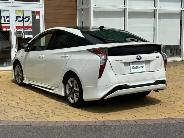 トヨタ プリウス Sセーフティプラス ツートーン 宮崎県 2018(平30)年 9.1万km アティチュードブラックマイカ/ホワイトパールクリスタルシャイン 純正ナビ/Bluetooth/バックカメラ/ETC/フルセグテレビ/レーダークルーズコントロール/プリクラッシュセーフティ/レーンディパーチャーアラート/バックソナー/純正17インチアルミ/オートマチックハイビーム/トノカバー
