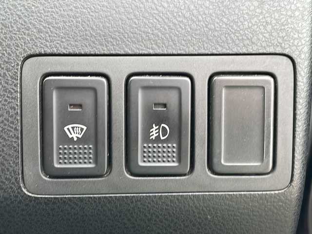 スズキ エスクード 2．0XG 新潟県 2007(平19)年 9.3万km ブルーイッシュブラックパール3 4WD/CD/MD/ETC/シートヒーター /ステアリングスイッチ/スマートキー/キセノンヘッドライト/フォグランプ/社外17インチアルミホイール