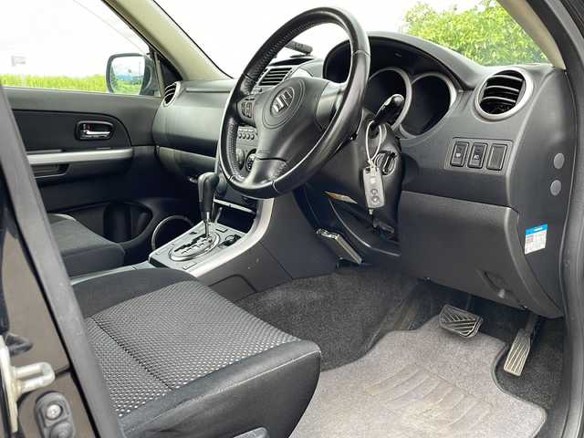 スズキ エスクード 2．0XG 新潟県 2007(平19)年 9.3万km ブルーイッシュブラックパール3 4WD/CD/MD/ETC/シートヒーター /ステアリングスイッチ/スマートキー/キセノンヘッドライト/フォグランプ/社外17インチアルミホイール