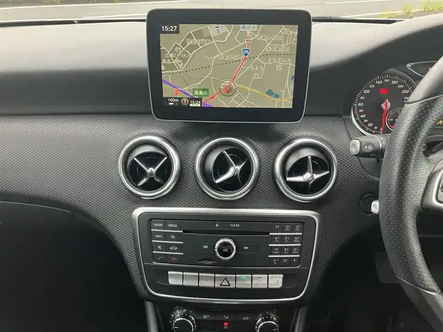 メルセデス・ベンツ Ａ１８０ AMG スタイル 広島県 2018(平30)年 5.5万km カルサイトホワイト 純正ナビ・フルセグTV/バックカメラ/ハーフレザーシート/シートヒーター/LEDオートライト/パドルシフト/レーダークルーズコントロール/アクティブブレーキアシスト/アテンションアシスト/ブラインドスポットアシスト/レーンキープアシスト/コーナーセンサー/キーレスゴー