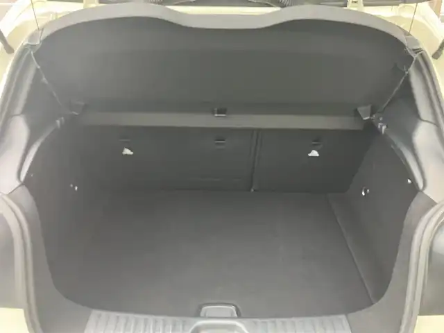メルセデス・ベンツ Ａ１８０ AMG スタイル 広島県 2018(平30)年 5.5万km カルサイトホワイト 純正ナビ・フルセグTV/バックカメラ/ハーフレザーシート/シートヒーター/LEDオートライト/パドルシフト/レーダークルーズコントロール/アクティブブレーキアシスト/アテンションアシスト/ブラインドスポットアシスト/レーンキープアシスト/コーナーセンサー/キーレスゴー