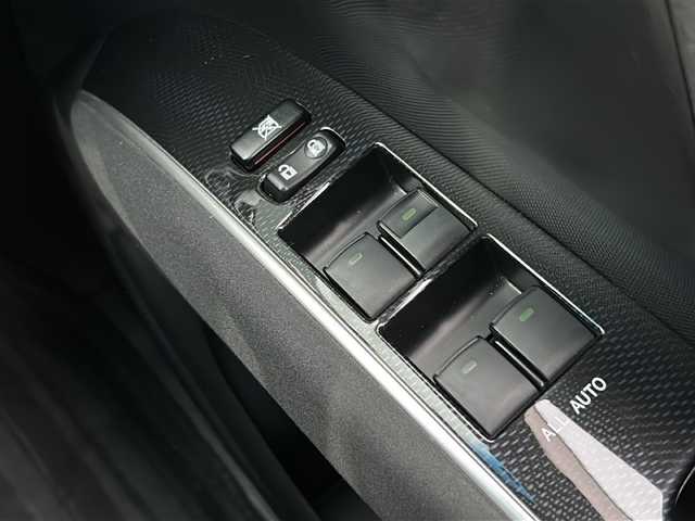 トヨタ エスティマ ハイブリッド アエラス 広島県 2013(平25)年 11.4万km ホワイトパールクリスタルシャイン 禁煙/純正ナビ/CD/DVD/DTV/Bluetooth/バックカメラ/両側パワースライドドア/社外AW付スタッドレス積み込み/HIDオートライト/クルーズコントロール/コーナーセンサー/パワーシート/パワーバックドア/スマートキー/プッシュスタート/純正フロアマット/ドアバイザー/ETC