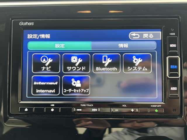 ホンダ ステップワゴン スパーダ ホンダセンシング 兵庫県 2021(令3)年 2.2万km プラチナホワイトパール HondaSENSING/純正SDディーラーナビ/　Bluetooth/USB/iPod/AUX/DVD/AM/FM/フルセグテレビ（走行中視聴可能）/両側パワースライドドア/3列シート/純正ビルトインETC2.0/バックカメラ/パドルシフト/ウォークスルー/アンチロック・ブレーキ・システム/アダプティブクルーズコントロール/アイドリングストップ/レーンキープアシスト/横滑り防止装置/盗難防止装置/純正フロアマット/純正アルミホイール/LEDヘッドライト/エアバッグ（W）/スマートキー/スペアキー（1本）/保証書/取扱説明書