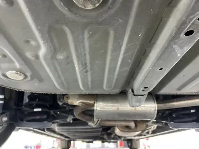 トヨタ ヴォクシー ZS 煌Ⅲ 愛知県 2021(令3)年 5.7万km イナズマスパーキングブラックガラスフレーク 禁煙車/純正10インチナビ/（CD/DVD/Bluetooth/フルセグTV/USB/HDMI)/バックカメラ/フリップダウンモニター/トヨタセーフティセンス/・プリクラッシュセーフティ/・レーンディパーチャーアラート/・オートマチックハイビーム/・パーキングサポートブレーキ/・クリアランスソナー/クルーズコントロール/ETC2.0/前後ドライブレコーダー/ハーフレザーシート/両側パワースライドドア/アイドリングストップ/純正16インチアルミホイール/スマートキー/スペアキー1本/プッシュスタート/LEDヘッドライト/フロントフォグランプ/オートライト/横滑り防止装置/フロアマット/電動格納ミラー