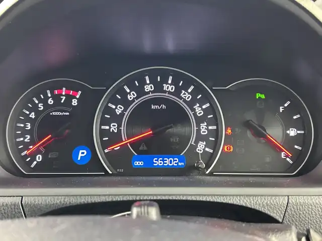 トヨタ ヴォクシー ZS 煌Ⅲ 愛知県 2021(令3)年 5.7万km イナズマスパーキングブラックガラスフレーク 禁煙車/純正10インチナビ/（CD/DVD/Bluetooth/フルセグTV/USB/HDMI)/バックカメラ/フリップダウンモニター/トヨタセーフティセンス/・プリクラッシュセーフティ/・レーンディパーチャーアラート/・オートマチックハイビーム/・パーキングサポートブレーキ/・クリアランスソナー/クルーズコントロール/ETC2.0/前後ドライブレコーダー/ハーフレザーシート/両側パワースライドドア/アイドリングストップ/純正16インチアルミホイール/スマートキー/スペアキー1本/プッシュスタート/LEDヘッドライト/フロントフォグランプ/オートライト/横滑り防止装置/フロアマット/電動格納ミラー