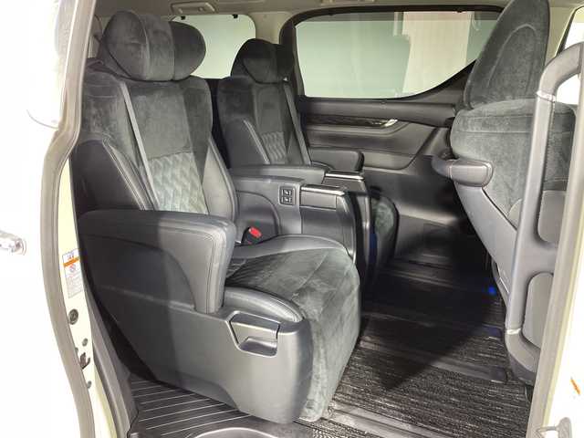 トヨタ アルファード S Cパッケージ 神奈川県 2017(平29)年 4.9万km ラグジュアリーホワイトパールクリスタルシャインガラスフレーク プリクラッシュセーフティ/社外10型ナビ/・BT/フルセグTV/CD/DVD/SD/USB/バックカメラ/フリップダウンモニター/MTモード/両側電動スライドドア/パワーバックドア/電動サイドブレーキ/オートブレーキホールド/ハーフレザーシート/パワーシート(D/N/2)/メモリシート(D)/ETC/ドライブレコーダー/革巻きステアリング/ステアリングスイッチ/Autoライト/ステアリングヒーター/スマートキー/スペアキー/プッシュスタートボタン/LEDヘッドライト/フォグランプ/自動防眩ミラー/電動格納ミラー/ウィンカーミラーECOモード/純正フロアマット/純正ドアバイザー/純正18インチアルミホイールアイドリングストップ