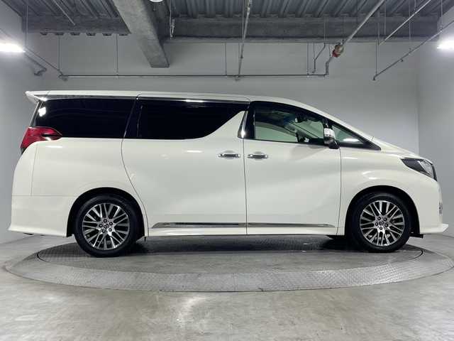 トヨタ アルファード S Cパッケージ 神奈川県 2017(平29)年 4.9万km ラグジュアリーホワイトパールクリスタルシャインガラスフレーク プリクラッシュセーフティ/社外10型ナビ/・BT/フルセグTV/CD/DVD/SD/USB/バックカメラ/フリップダウンモニター/MTモード/両側電動スライドドア/パワーバックドア/電動サイドブレーキ/オートブレーキホールド/ハーフレザーシート/パワーシート(D/N/2)/メモリシート(D)/ETC/ドライブレコーダー/革巻きステアリング/ステアリングスイッチ/Autoライト/ステアリングヒーター/スマートキー/スペアキー/プッシュスタートボタン/LEDヘッドライト/フォグランプ/自動防眩ミラー/電動格納ミラー/ウィンカーミラーECOモード/純正フロアマット/純正ドアバイザー/純正18インチアルミホイールアイドリングストップ