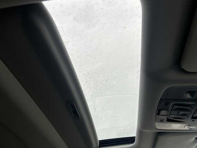 トヨタ アルファード S Cパッケージ 山梨県 2018(平30)年 5.3万km ホワイトパールクリスタルシャイン 純正１０インチナビ　/サンルーフ　/レザーシート　/バックモニター　/純正１２インチフリップダウンモニター　/シートヒーター　/ベンチレーション　/トヨタセーフティセンス/レーダークルーズコントロール　/３眼ＬＥＤライト　/ＥＴＣ　/純正フロアマット/アンビエントライト