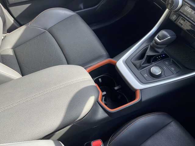 トヨタ ＲＡＶ４ ハイブリッド アドベンチャー 静岡県 2023(令5)年 3.8万km アティチュードブラックマイカ /ワンオーナー//10.5インチナビ/地デジTV//Bluetooth//バック/全方位カメラ//サンルーフ//TRDフロントロアガーニッシュ//純正19インチAW//セーフティセンス//レーダークルーズコントロール//ブラインドスポットモニター//デジタルインナーミラー//パワーバックドア//スマートキー//2.0ETC//保証書//取説