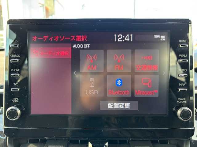 トヨタ カローラ クロス ハイブリッド Z 宮城県 2022(令4)年 5.2万km プラチナホワイトパールマイカ 登録時走行距離52043km/AppleCarPlay/FM/AM/Bluetooth/車線逸脱機能/横滑り防止装置/衝突軽減ブレーキ/コーナーセンサー/トヨタセーフティセンス/レーンディパーチャーアラート/バックカメラ/シートヒーター/ビルトインETC/ドライブレコーダー/電動パーキングブレーキ/純正アルミホイール/純正フロアマット/シートヒーター/ガラスルーフ/ドライブレコーダー/LEDライト